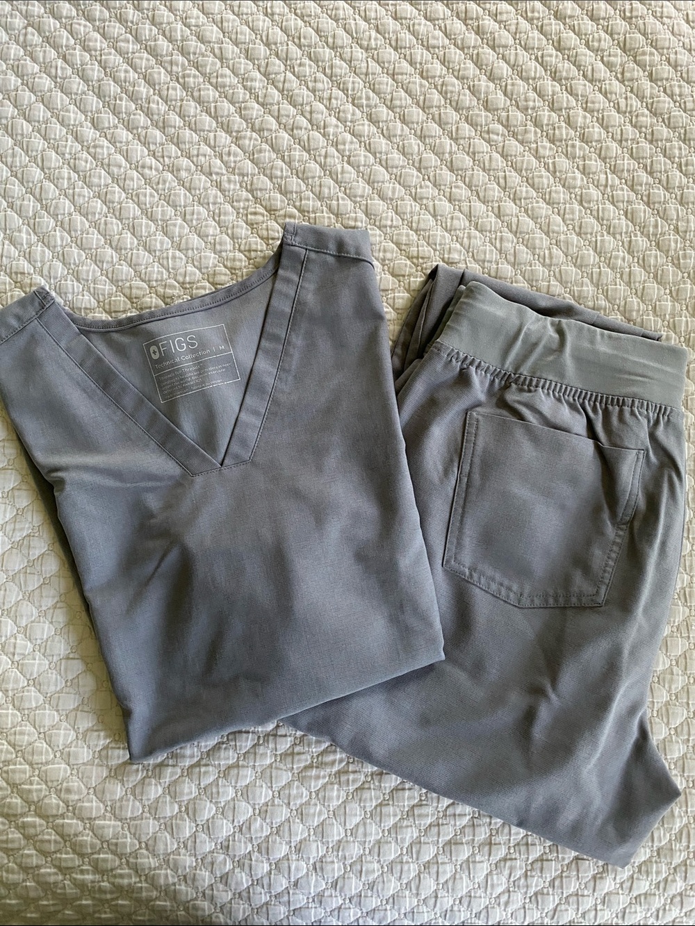 Figs Casma + Zamora Scrub Set Light Gray